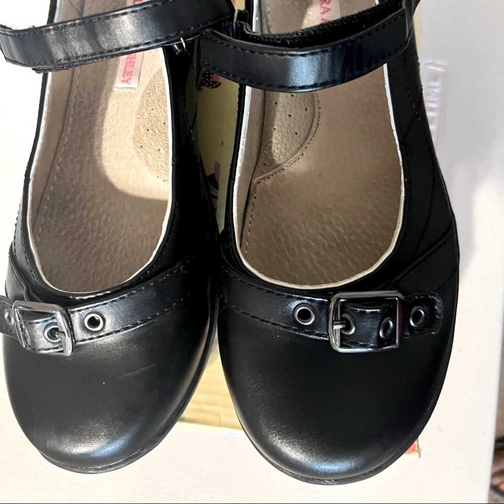 Little girl dress shoes..